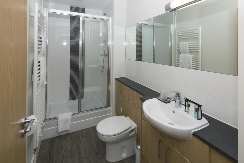 House Of Fisher - Beneficial House Bracknell Zimmer foto